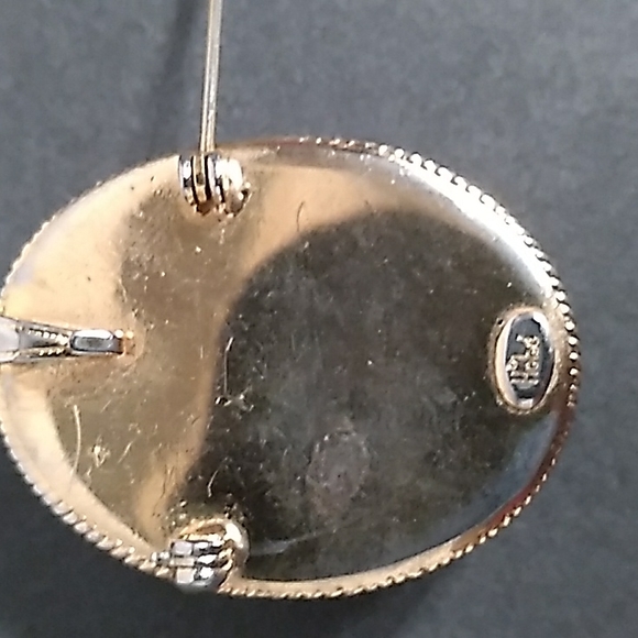 HOBE VINTAGE CAMEO SIGNED RHINESTONES BROOCH/NECKLACE - Picture 10 of 14